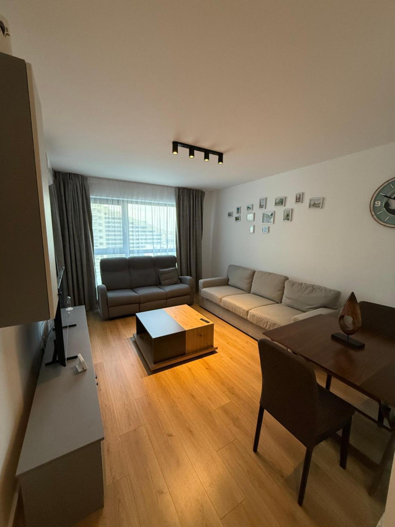 Onix Park Complex Elegant Apartment With Parking & Self Check In Bucureşti Exterior foto